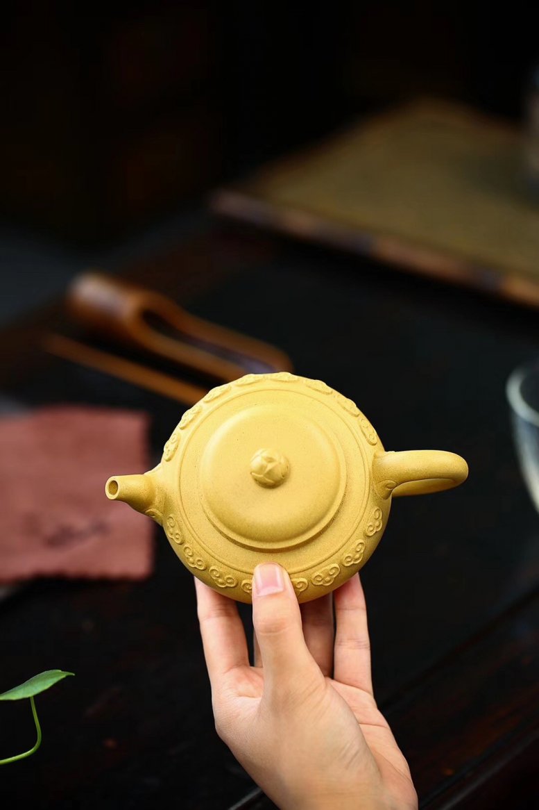张伟军作品 云肩如意