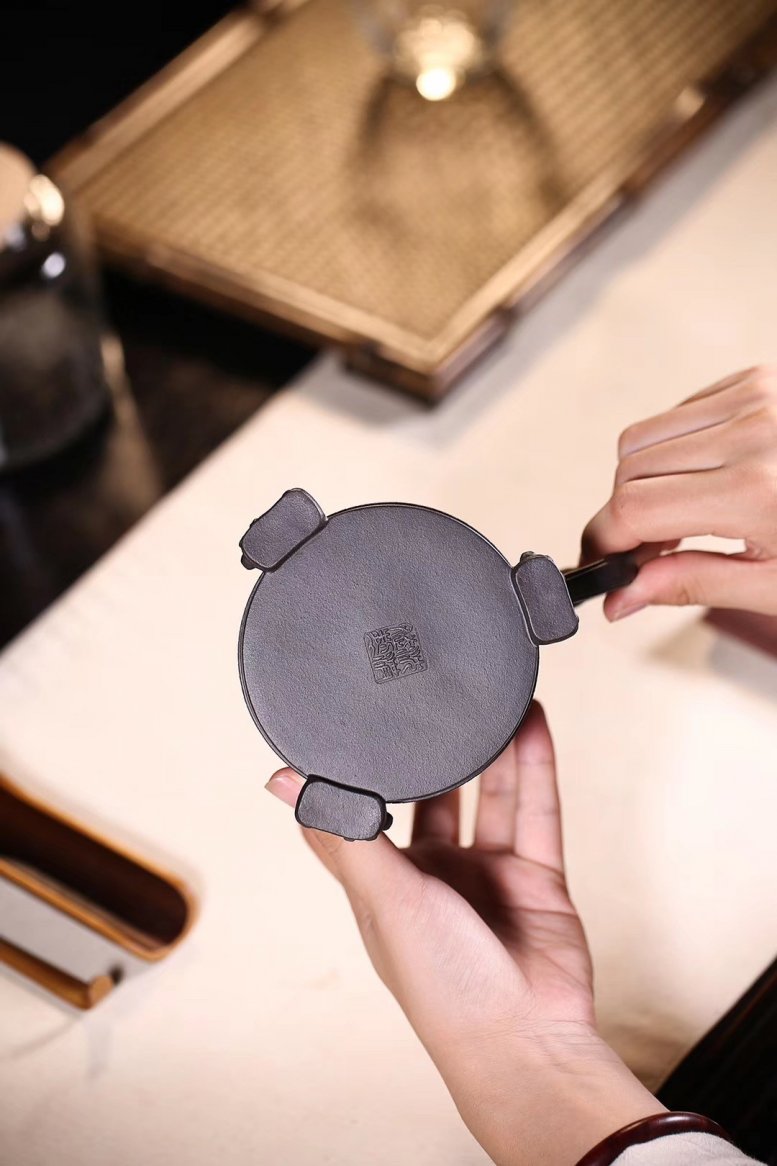 沈洪斌作品 瑞意盖杯