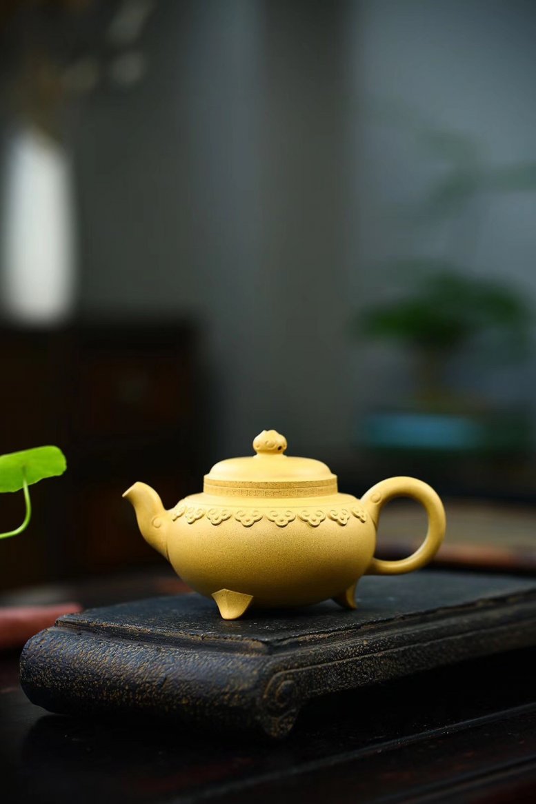张伟军作品 云肩如意