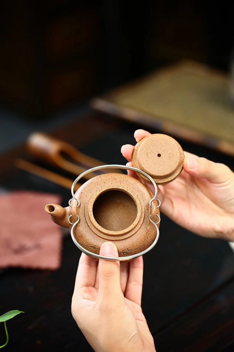 杨军保作品 蛋包提梁