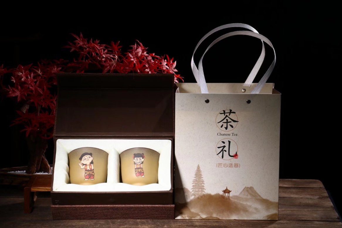 吕霞作品 哪吒对杯