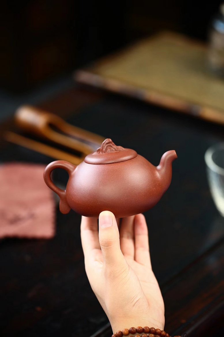 潘建伟作品 山水石瓢