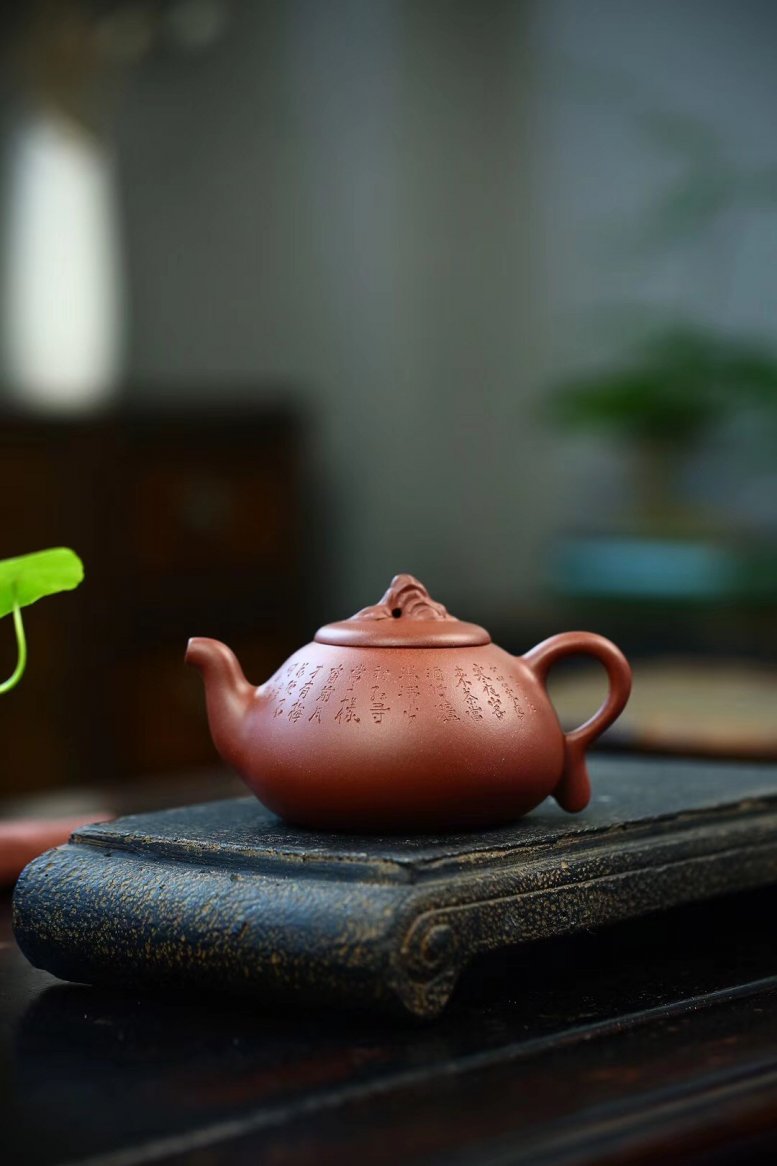 潘建伟作品 山水石瓢