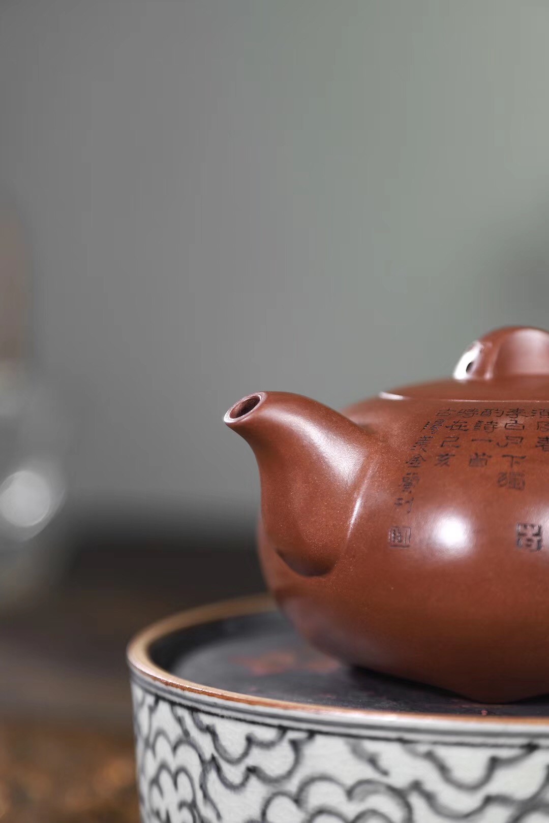 王其明作品 举杯邀月