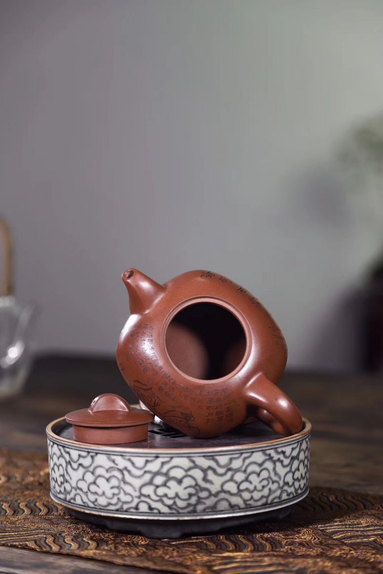 王其明作品 举杯邀月