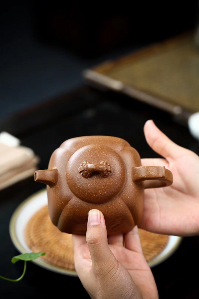 沈洪斌作品 四方狮韵