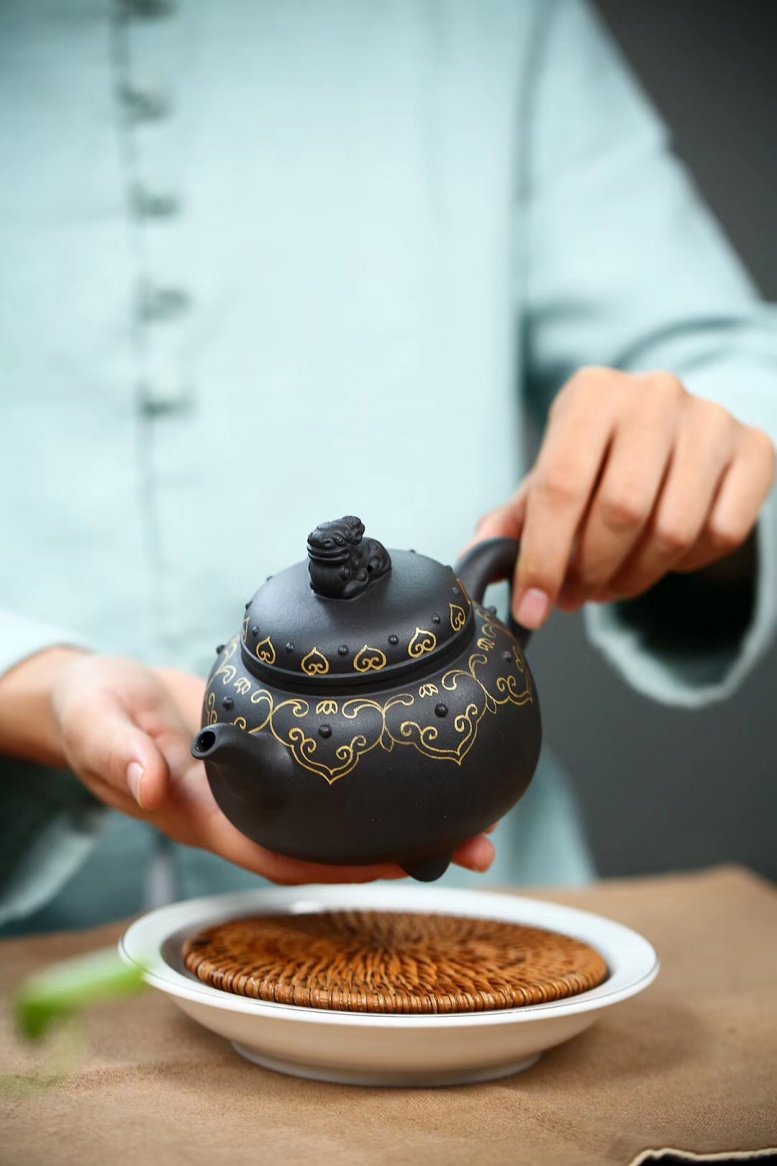 杨军保作品 金玉麒麟
