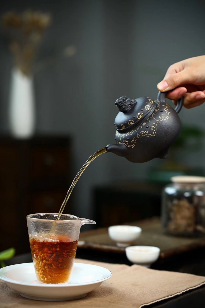 杨军保作品 金玉麒麟