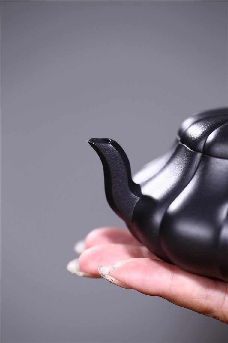 徐勤作品 菱香君德图片
