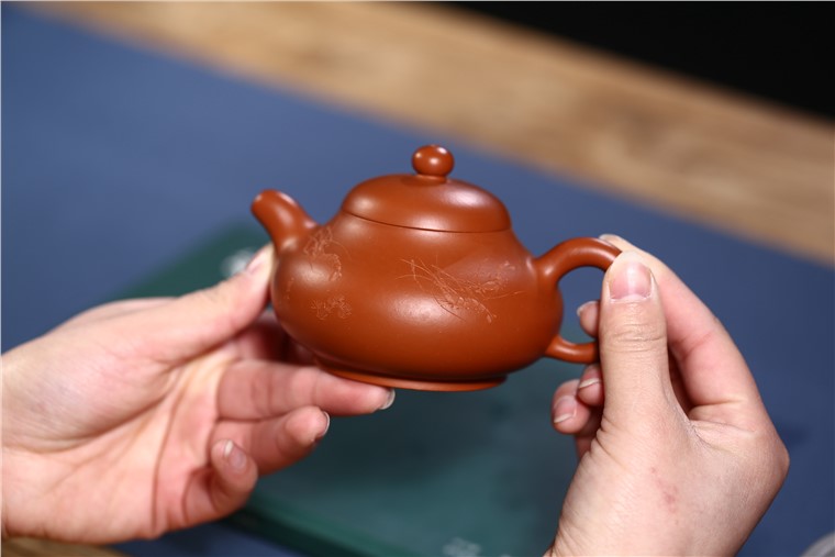 王品荣作品 扁梨图片