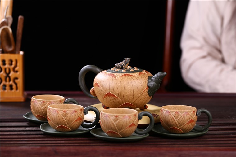 张剑作品 青蛙莲子图片