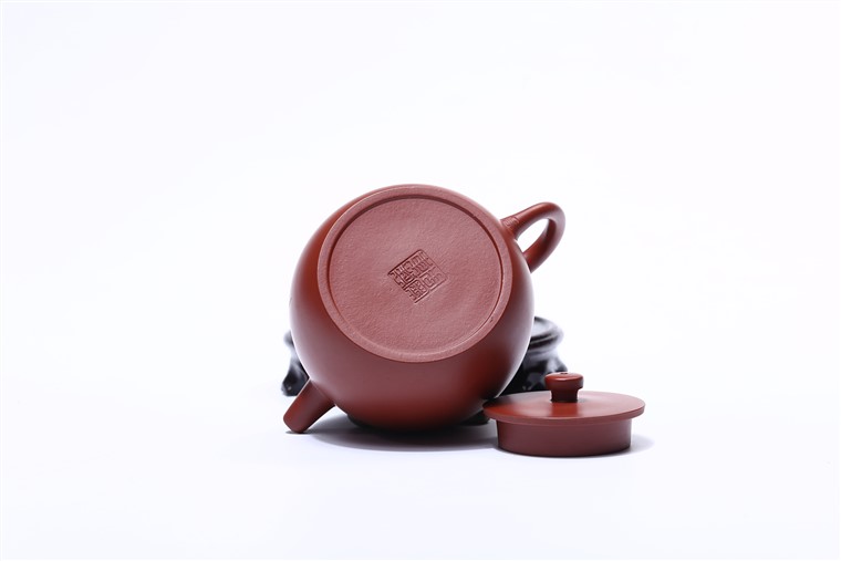 周宁东作品 厚德载物