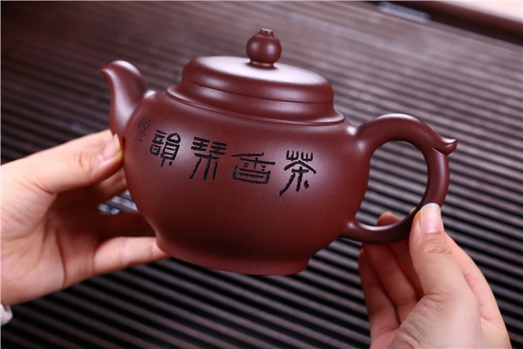 王亚平作品 大德壶