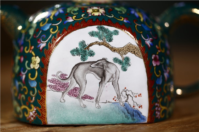 邵美华作品 金犬纳福