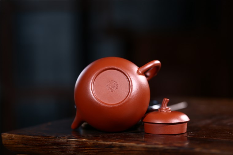 顾旭英作品 茄瓜