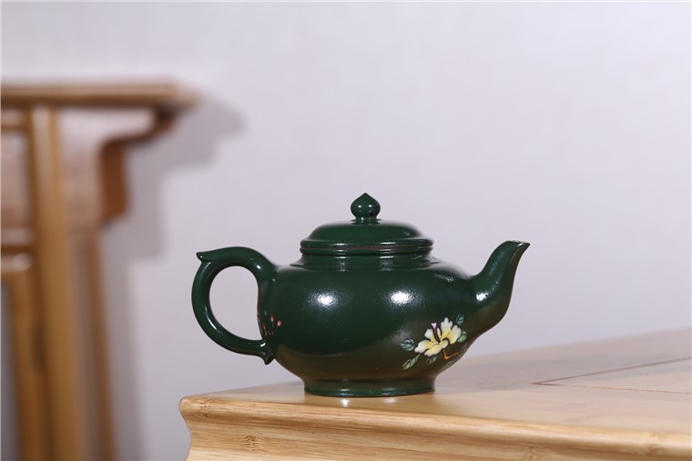 邵云琴作品 喜鹊迎春