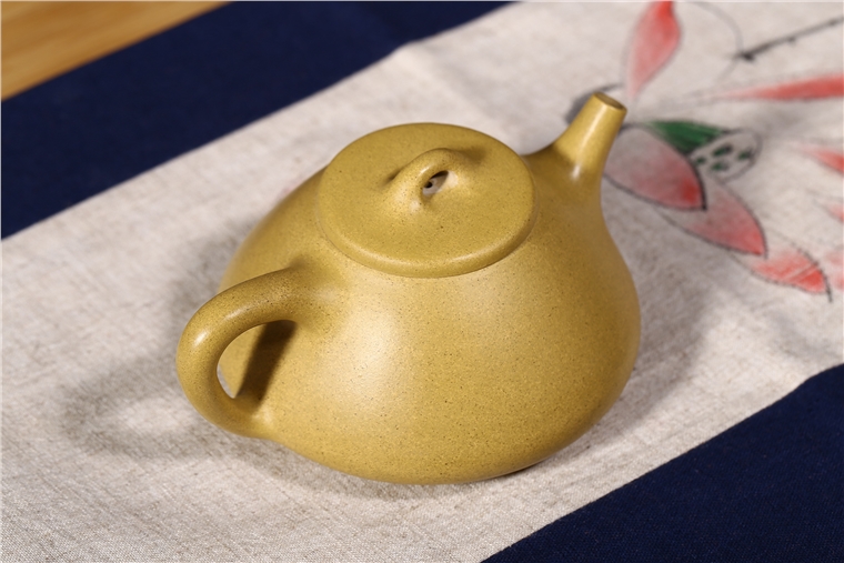 葛岳纯作品 石瓢