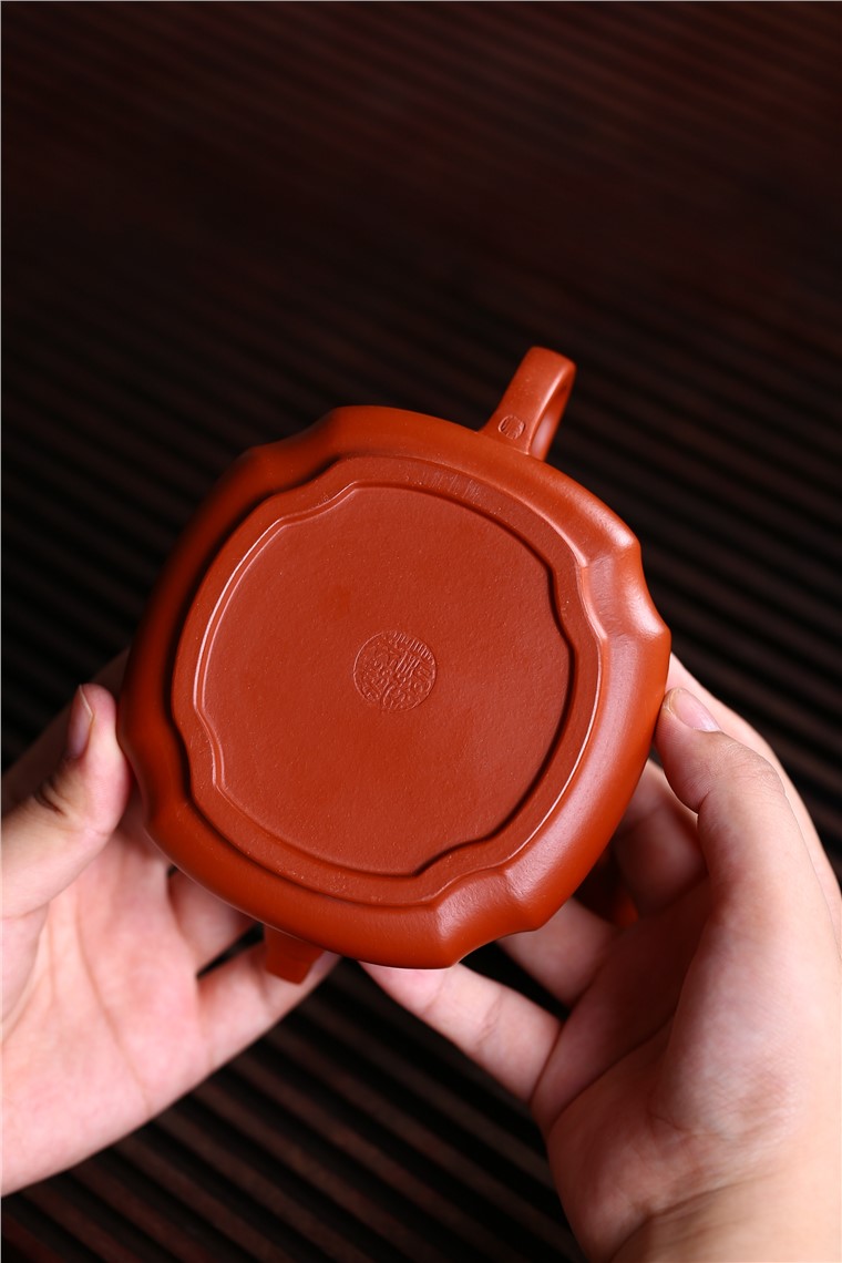 范菊英作品 抽角龙运