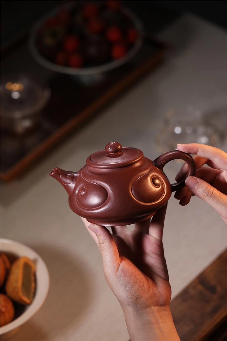 蒋惠娟作品 乐意壶图片