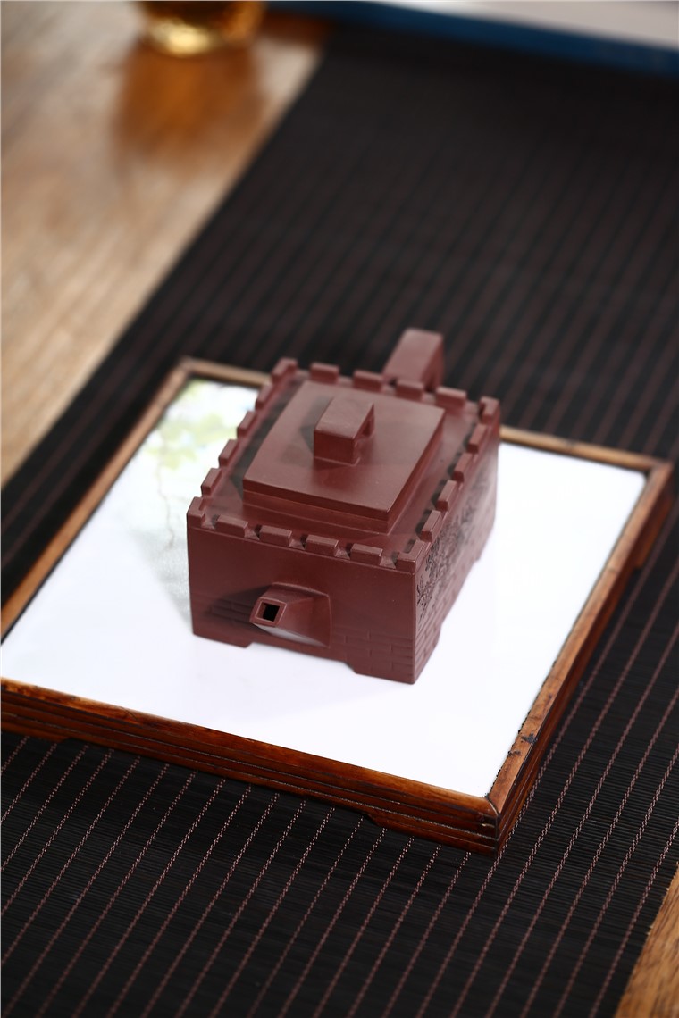 邵云琴作品 气吞山河