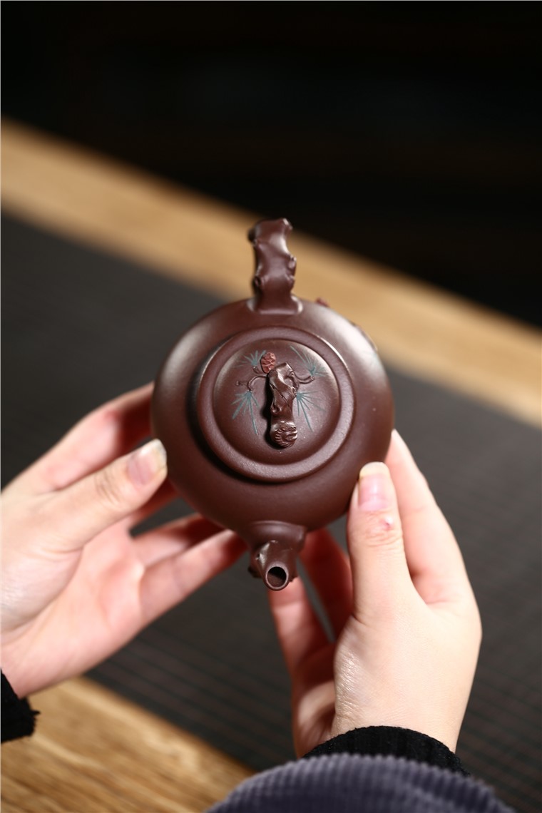 冯小俊作品 松枝报春