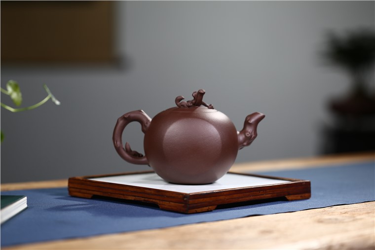 李玉莲作品 松鼠葡萄图片