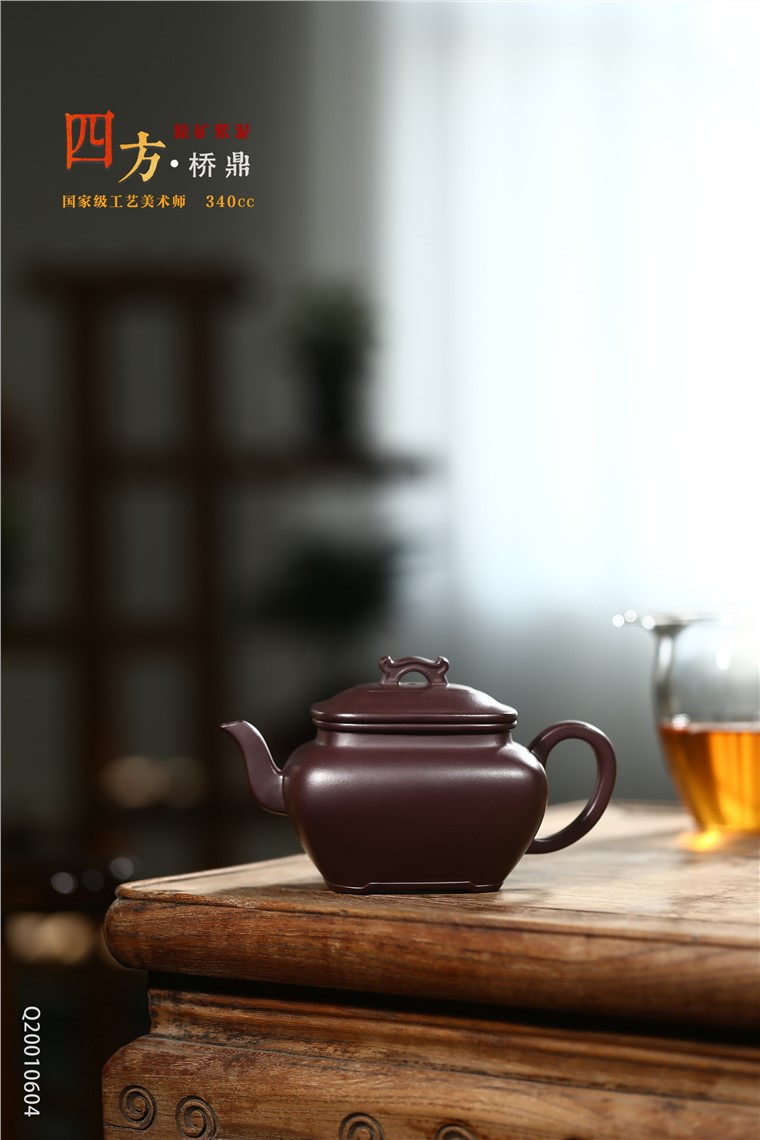 张剑作品 四方桥鼎图片