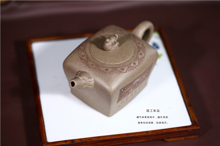 顾旭英作品 青龙图片