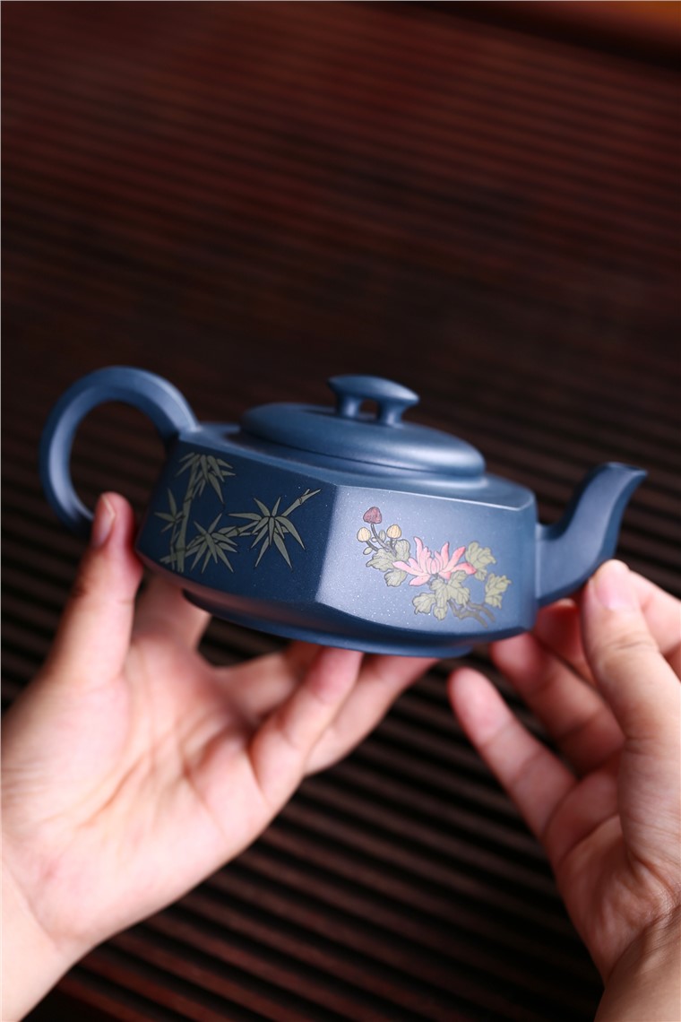 邵美华作品 六方君子