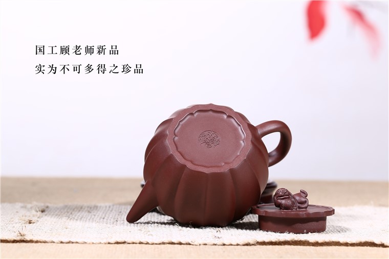 顾旭英作品 狮球