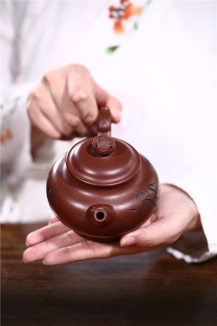 邵云琴作品 归璞