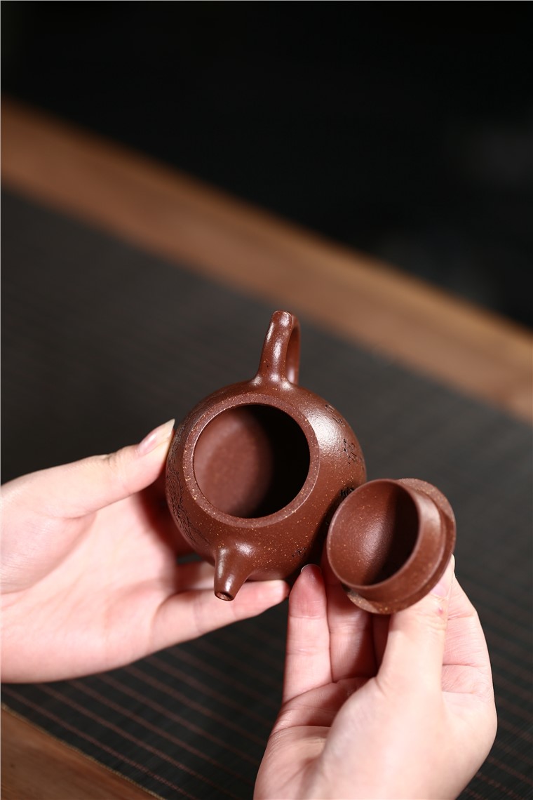 许冠新作品 秦权
