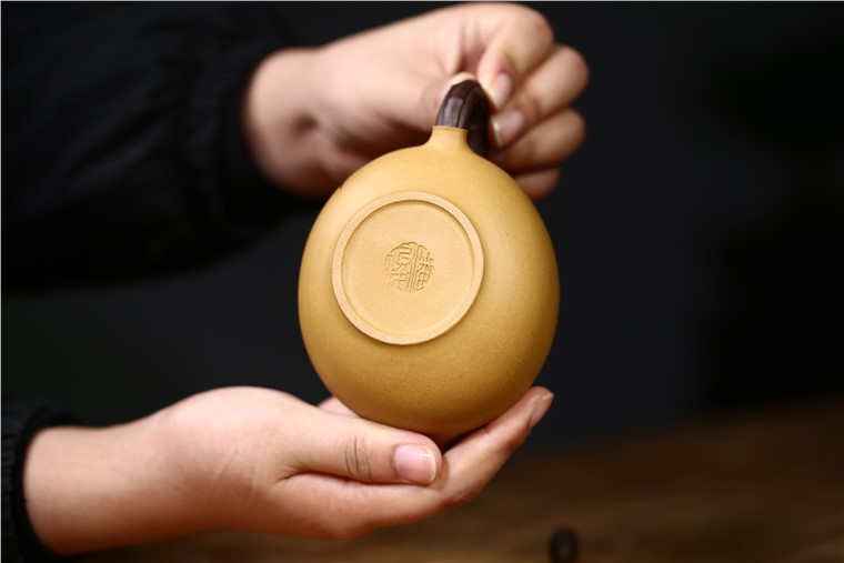 潘俊作品 双色馨竹