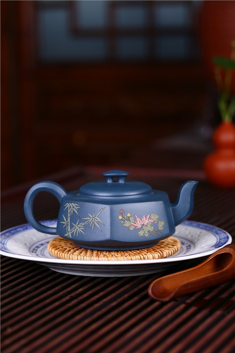 邵美华作品 六方君子
