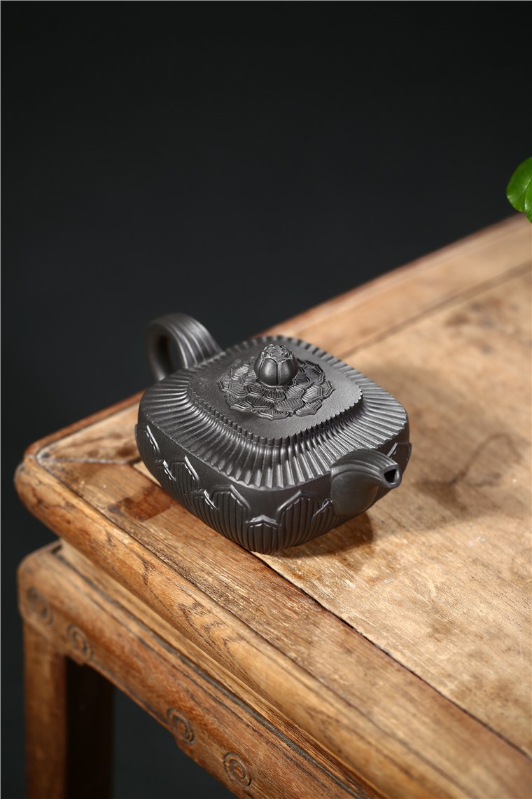 郁晴作品 净莲