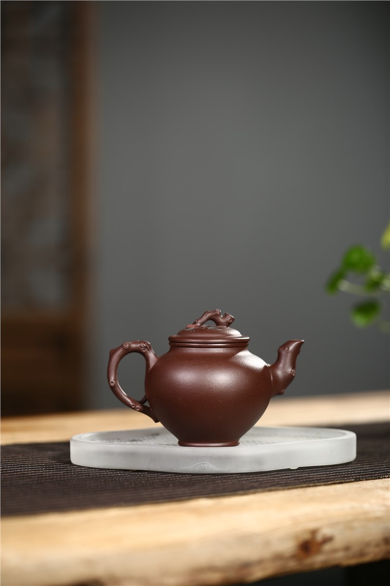 冯小俊作品 松枝报春