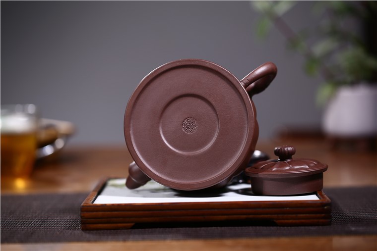 顾旭英作品 龙菱