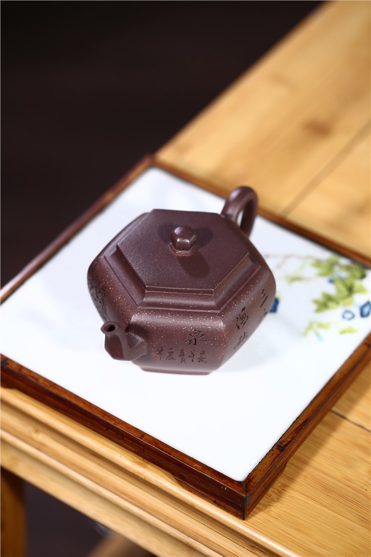 张剑作品 大彬六方图片