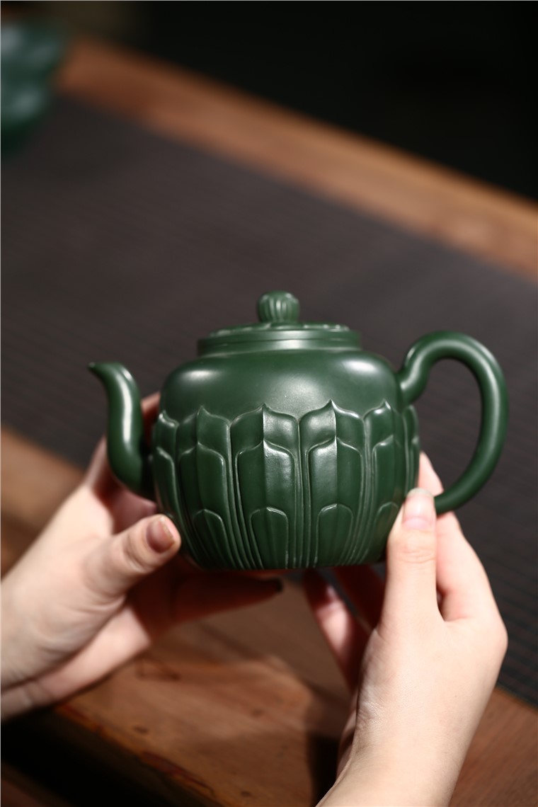 张剑作品 梵莲套具图片