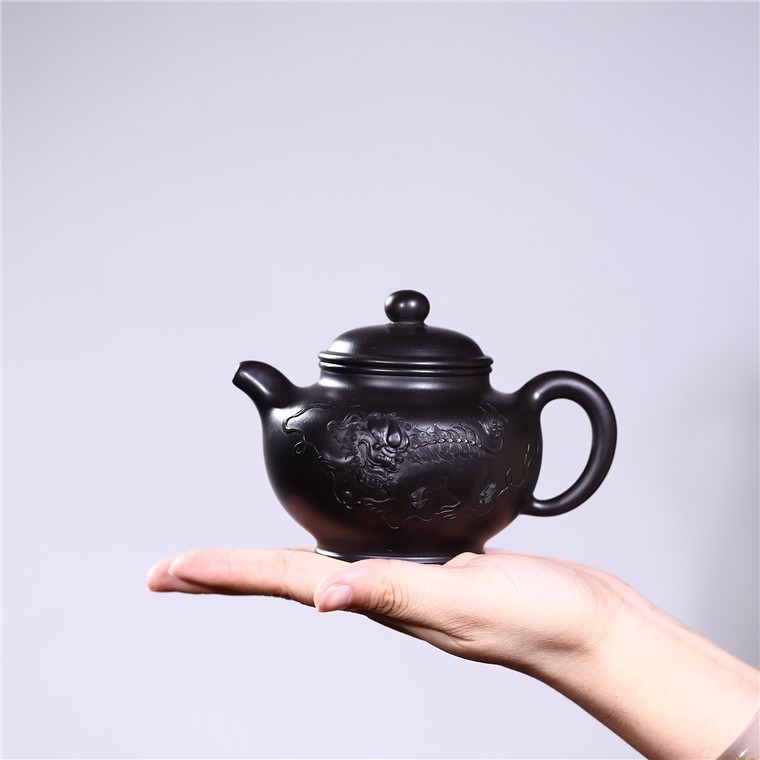 吴吉作品 麒麟献瑞