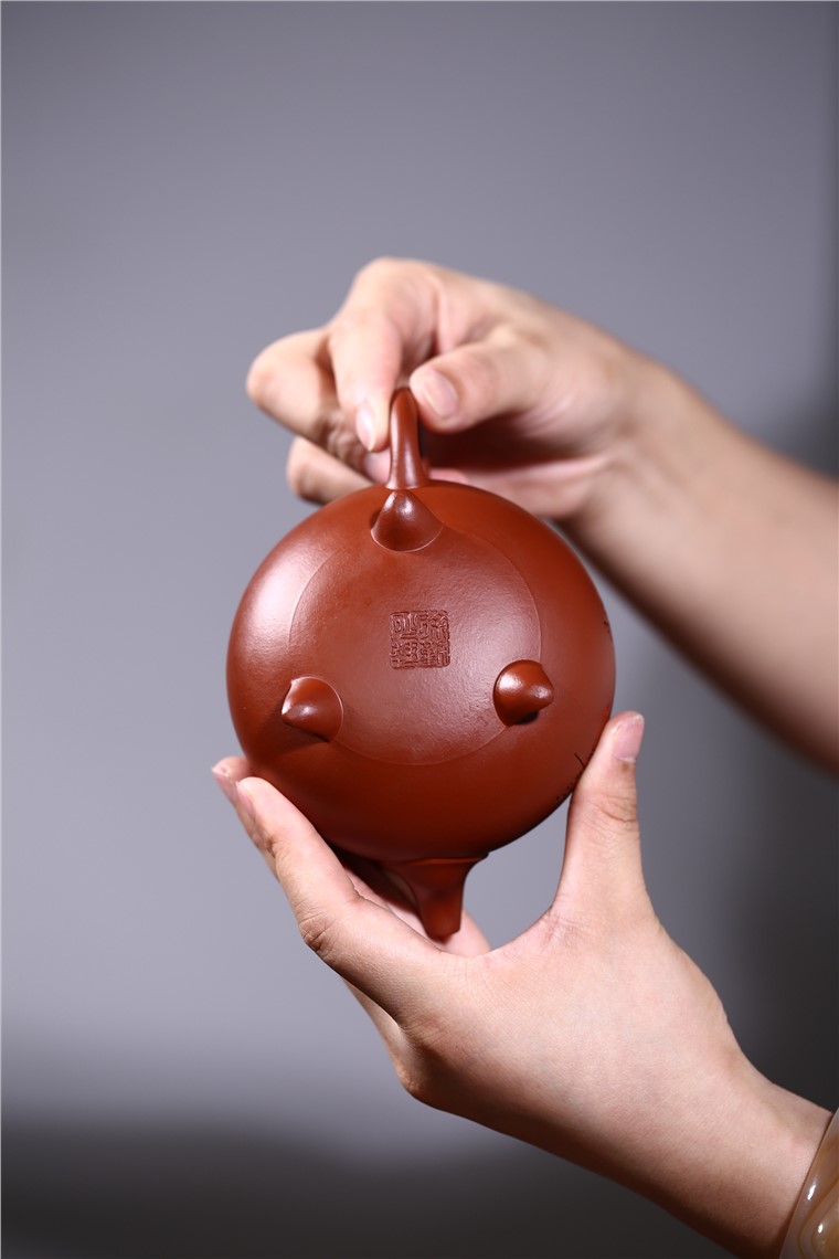 徐勤作品 云肩如意