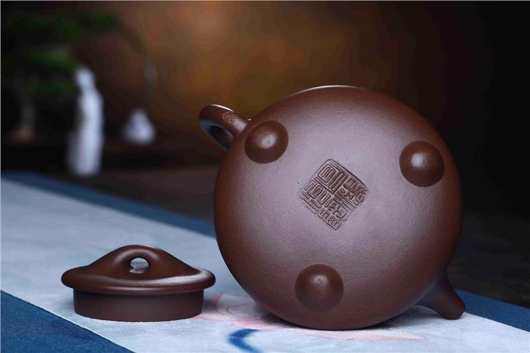 李昌鸿作品 石瓢
