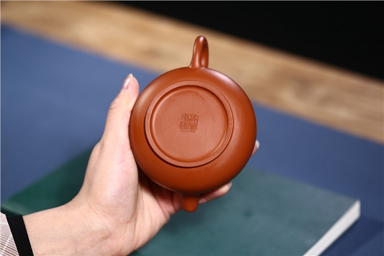 王品荣作品 扁梨