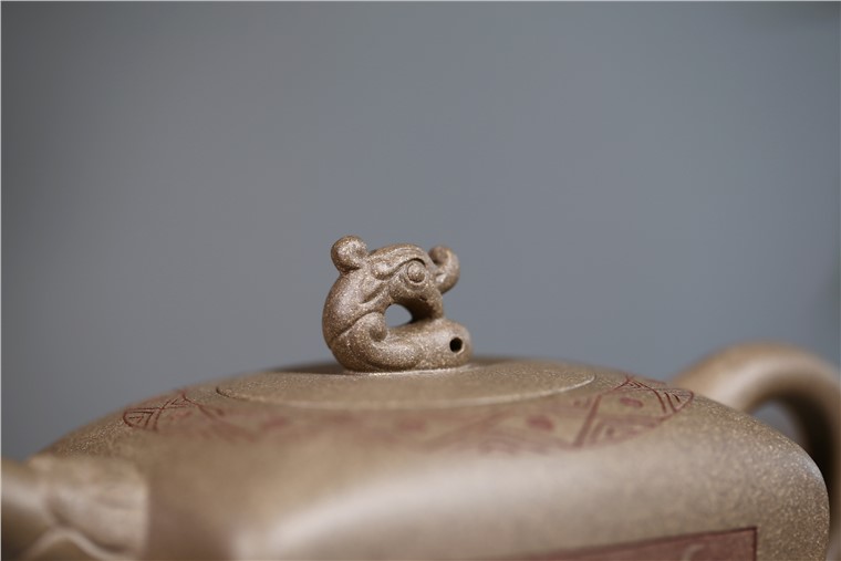 顾旭英作品 青龙图片