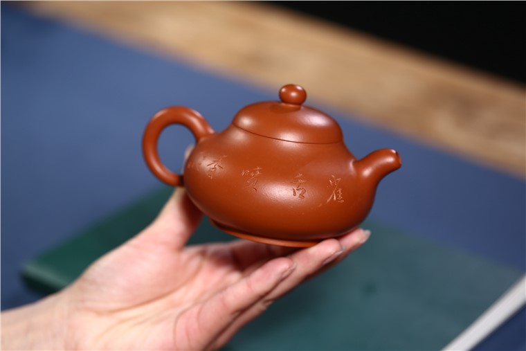 王品荣作品 扁梨图片