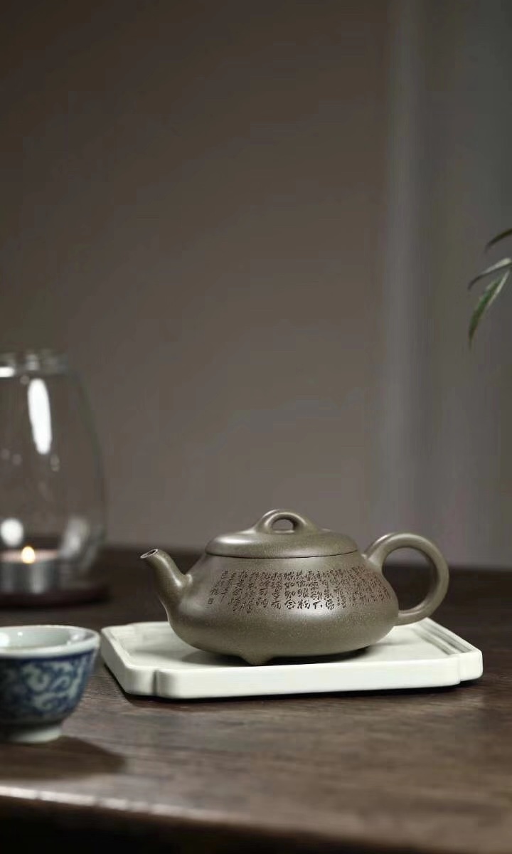 王岳龄作品 汉棠石瓢