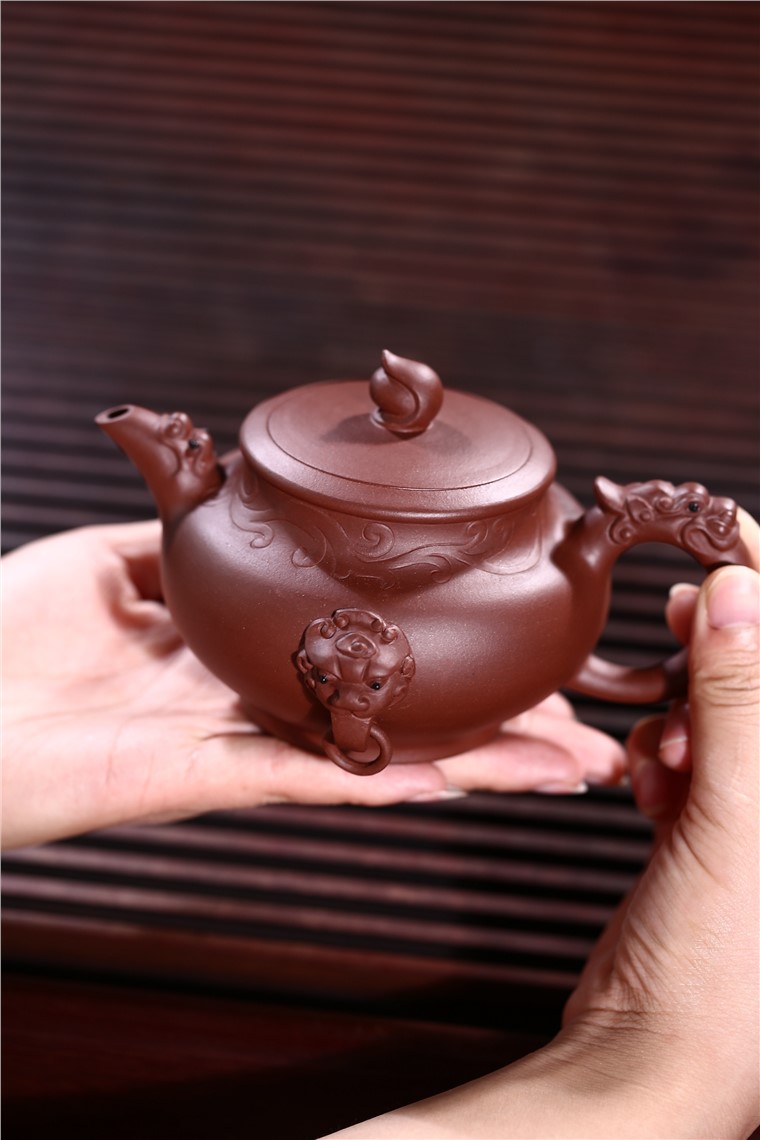 顾旭英作品 瑞兽聚财图片
