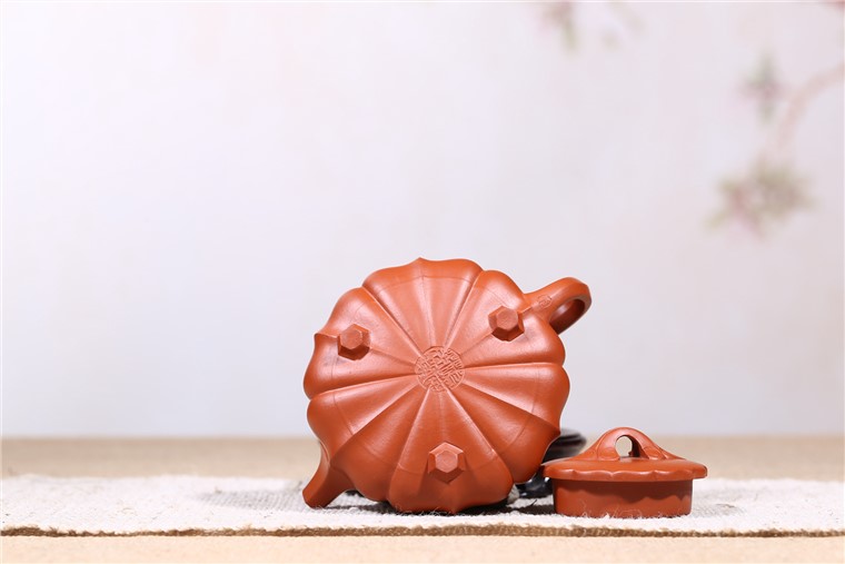 范菊英作品 如意菱花瓢