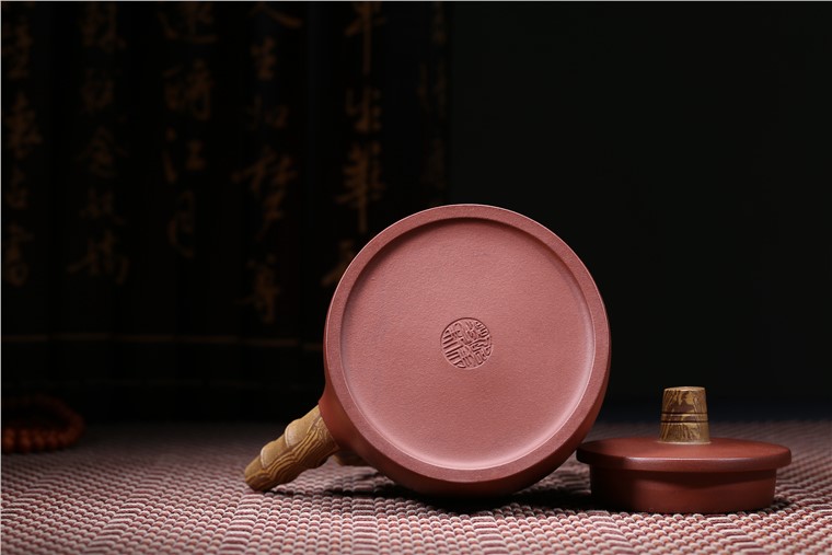 邵美华作品 竹韵提梁