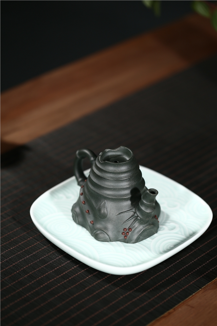 顾旭英作品 竹根壶